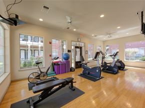 2400 Mccue Road 412, Houston TX 77056