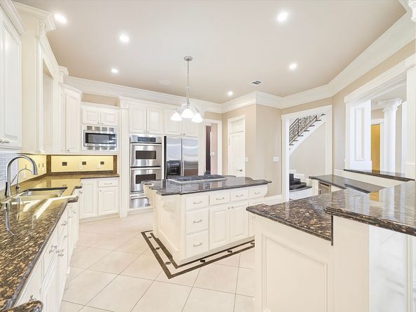 9206 Westview Drive, Houston TX 77055