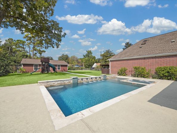 9206 Westview Drive, Houston TX 77055