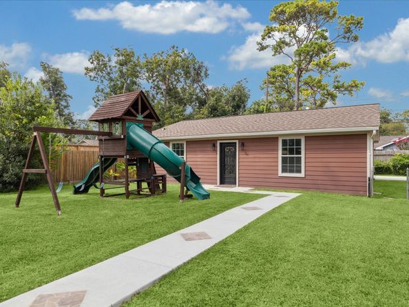 9206 Westview Drive, Houston TX 77055