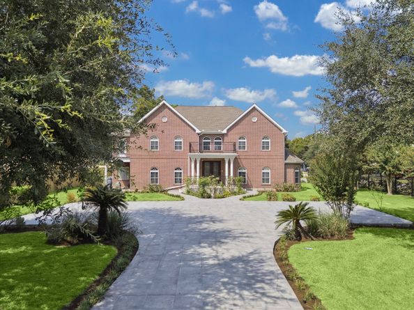 9206 Westview Drive, Houston TX 77055