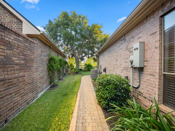 19518 Remington Manor Street, Spring TX 77379