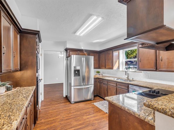 2406 Fir Grove Drive, Houston TX 77339