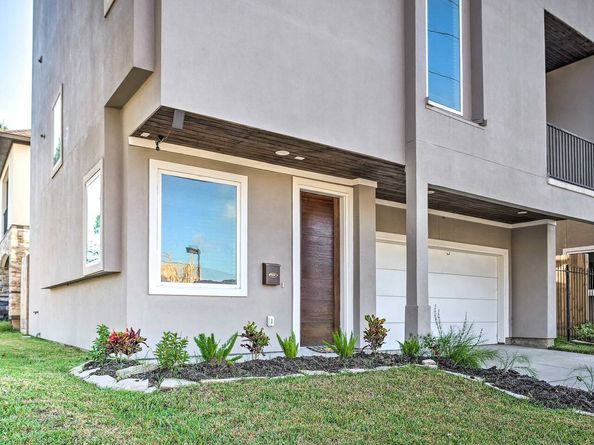 6403 Bowling Green Street, Houston TX 77021