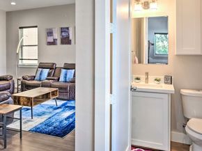 6403 Bowling Green Street, Houston TX 77021