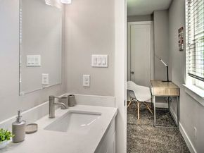 6403 Bowling Green Street, Houston TX 77021