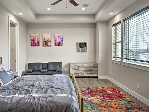 6403 Bowling Green Street, Houston TX 77021
