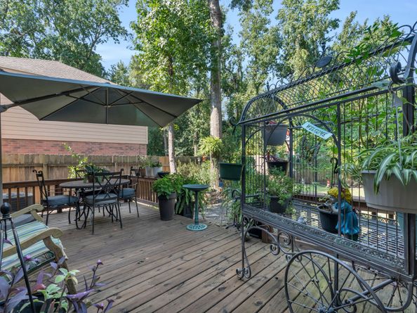 103 Breezy Point Place, The Woodlands TX 77381