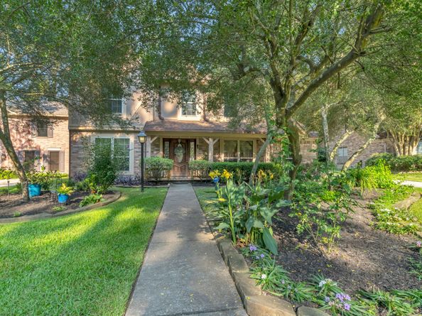 103 Breezy Point Place, The Woodlands TX 77381