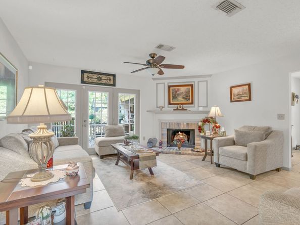 103 Breezy Point Place, The Woodlands TX 77381
