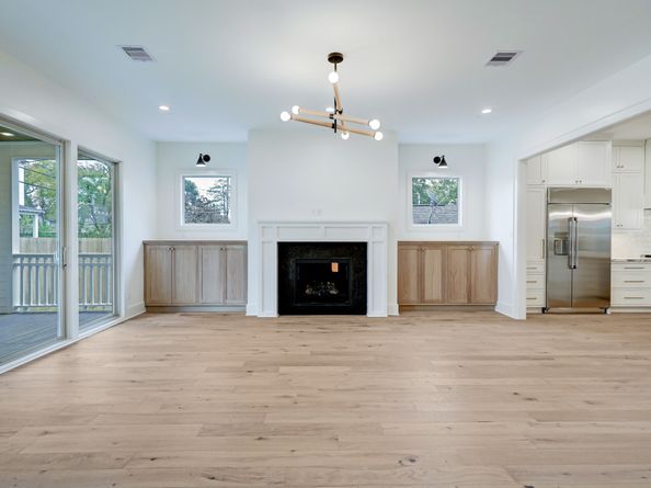 1438 Wakefield Drive, Houston TX 77018