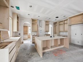 1438 Wakefield Drive, Houston TX 77018
