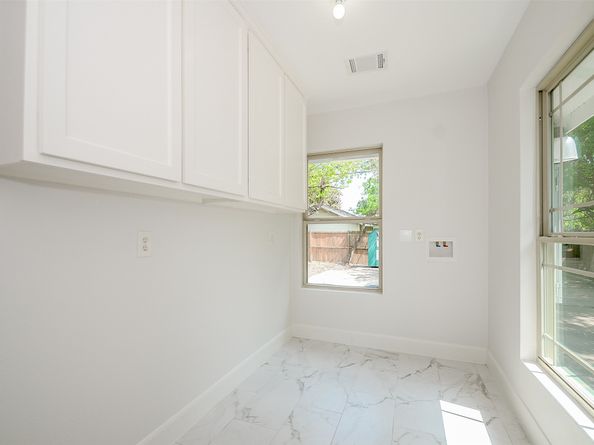 4337 Harby Street, Houston TX 77023