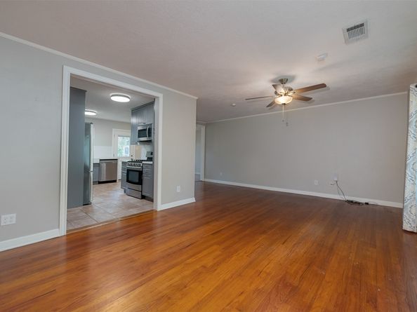 2227 Libbey Drive, Houston TX 77018