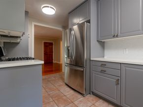 2227 Libbey Drive, Houston TX 77018