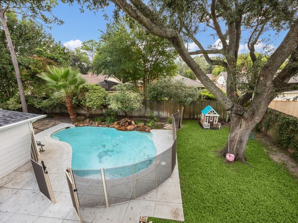 10814 Piping Rock Lane, Houston TX 77042