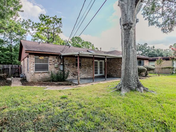 8003 Sharpcrest Street, Houston TX 77036