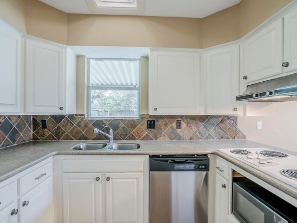 8003 Sharpcrest Street, Houston TX 77036