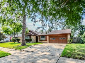 8003 Sharpcrest Street, Houston TX 77036
