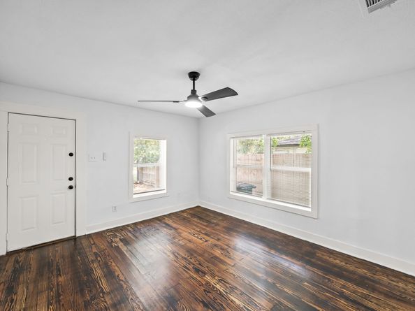 4208 Delhi Street, Houston TX 77022