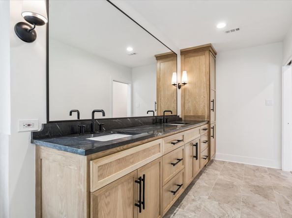 4719 Ivanhoe Street, Houston TX 77027