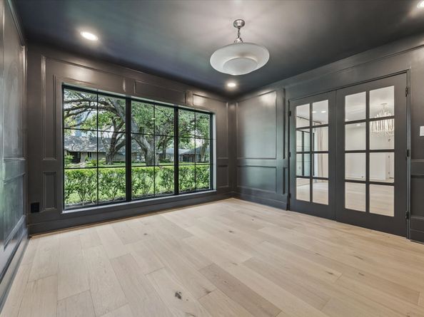 4719 Ivanhoe Street, Houston TX 77027
