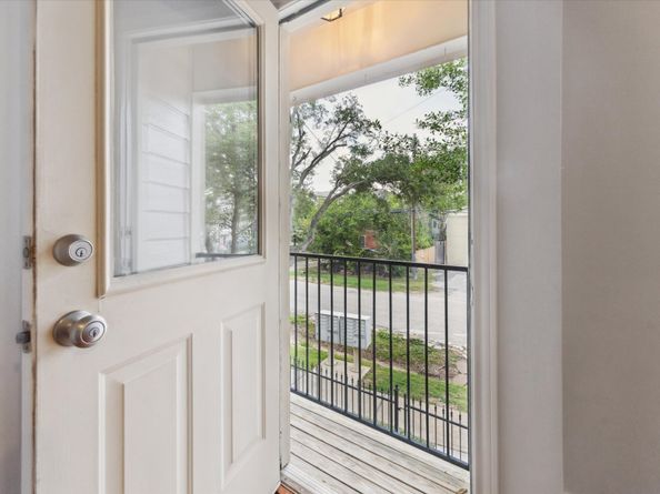 1138 W 25th Street F, Houston TX 77008