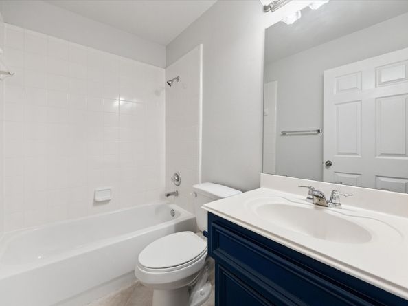 1138 W 25th Street F, Houston TX 77008