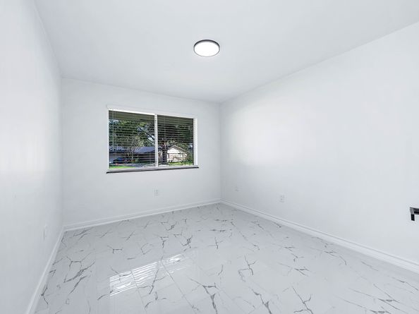 1616 Redway Lane, Houston TX 77062