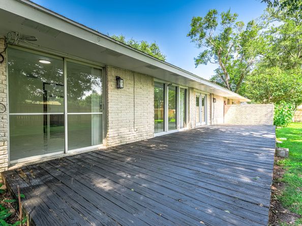 1616 Redway Lane, Houston TX 77062