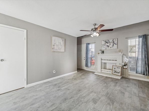 10501 South Drive 323, Houston TX 77099
