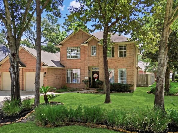 2 Sweet Birch Place, The Woodlands TX 77382