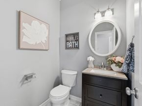 2 Sweet Birch Place, The Woodlands TX 77382