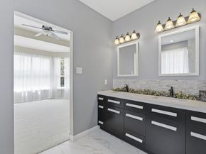 2 Sweet Birch Place, The Woodlands TX 77382