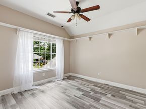 2 Sweet Birch Place, The Woodlands TX 77382