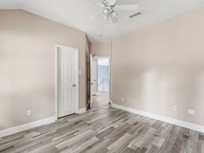 2 Sweet Birch Place, The Woodlands TX 77382