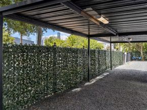 1015 Brooks Street, Houston TX 77009