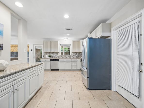 8923 Blankenship Drive, Houston TX 77080