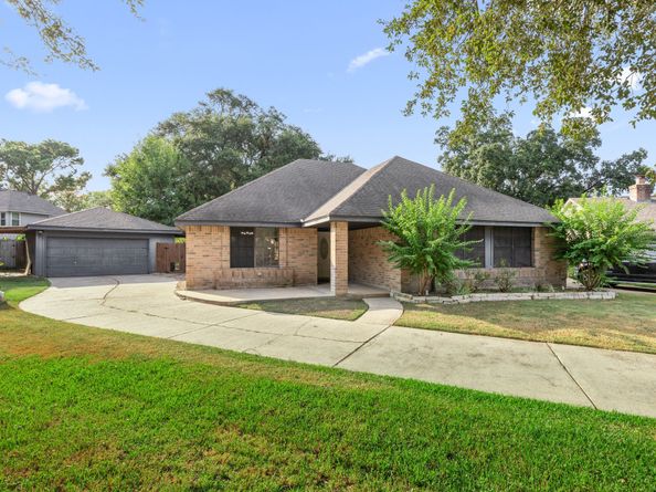15638 Thornbrook Drive, Houston TX 77084