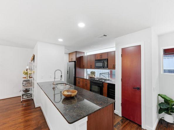 6935 Ardmore Street, Houston TX 77054