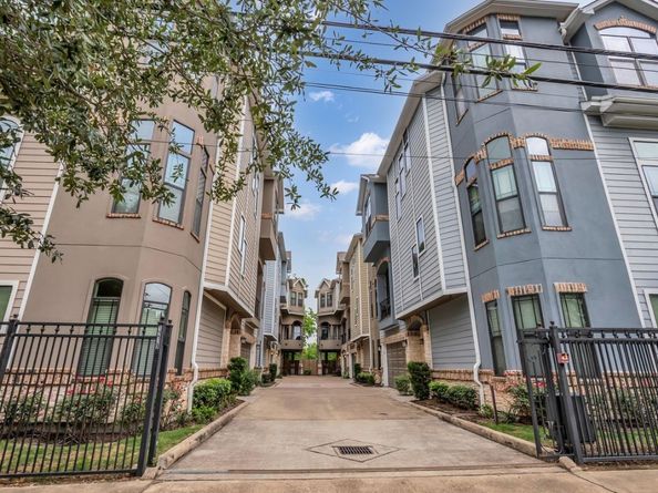 1219 W 25th Street B, Houston TX 77008