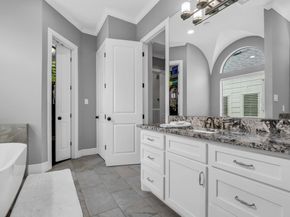 1219 W 25th Street B, Houston TX 77008