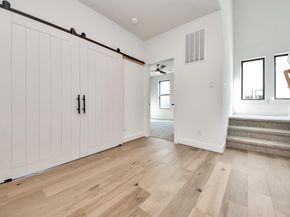 1422 Caywood Lane A, Houston TX 77055