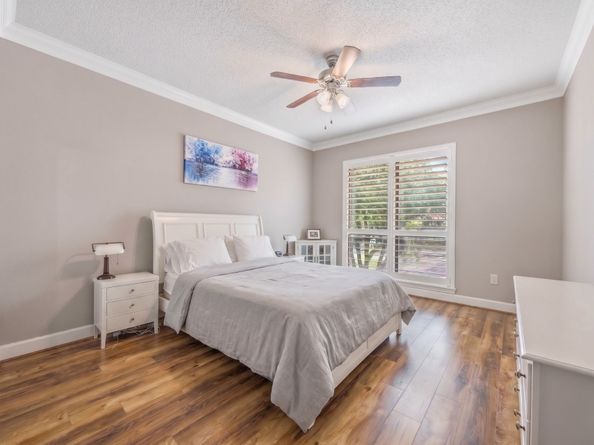 2299 Lone Star Drive 327, Sugar Land TX 77479