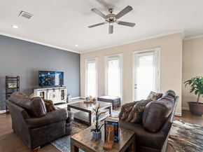 10616 Centre Shadows Drive, Houston TX 77043