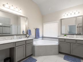 10616 Centre Shadows Drive, Houston TX 77043