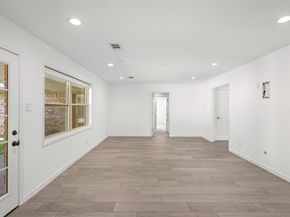 5834 Braesheather Drive, Houston TX 77096