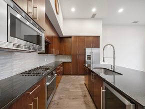 4820 Caroline Street 507, Houston TX 77004