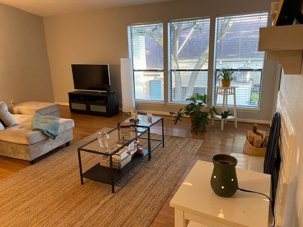 8100 Cambridge Street 40, Houston TX 77054