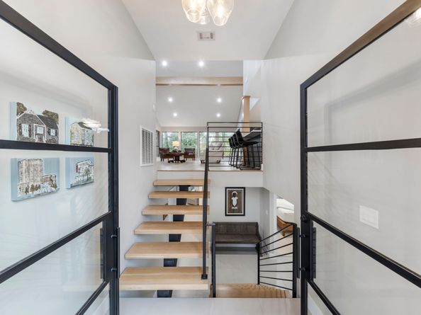 14 Wakerobin Court, The Woodlands TX 77380